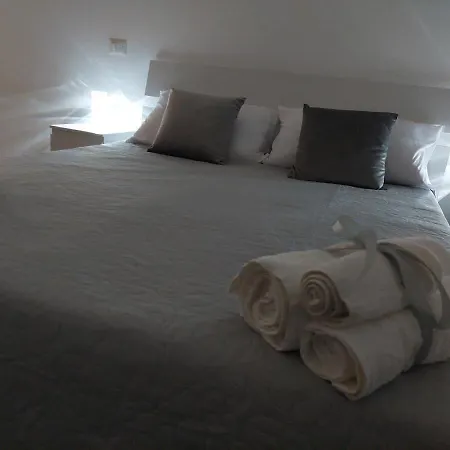 Claustro Mirti * Altamura